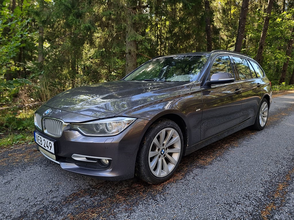 BMW 320 d Touring Steptronic / NAV / SKINN / P-SENSORER