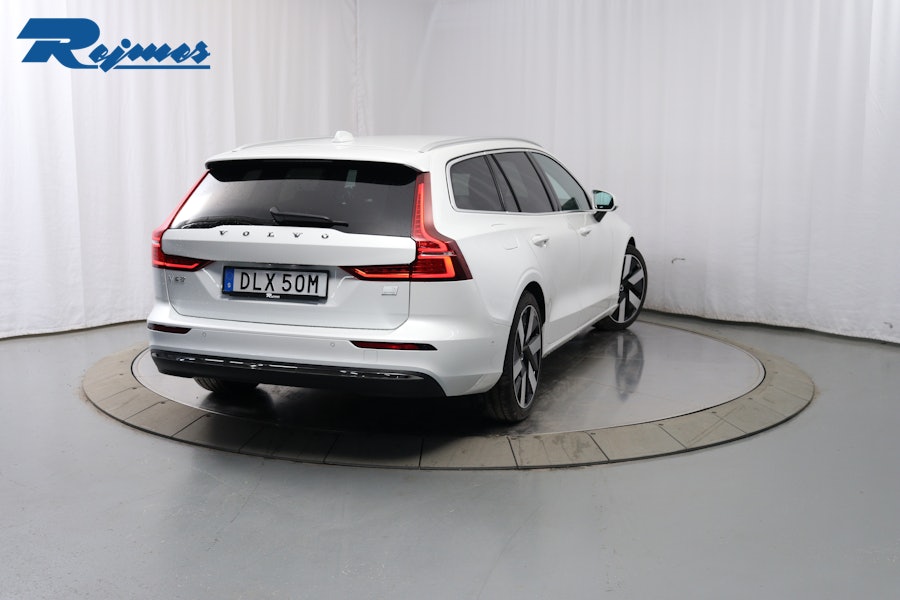 Volvo V60 Recharge T6 II Core Edition 2024, kuva 6/60