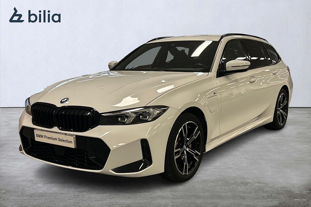 BMW 330e
