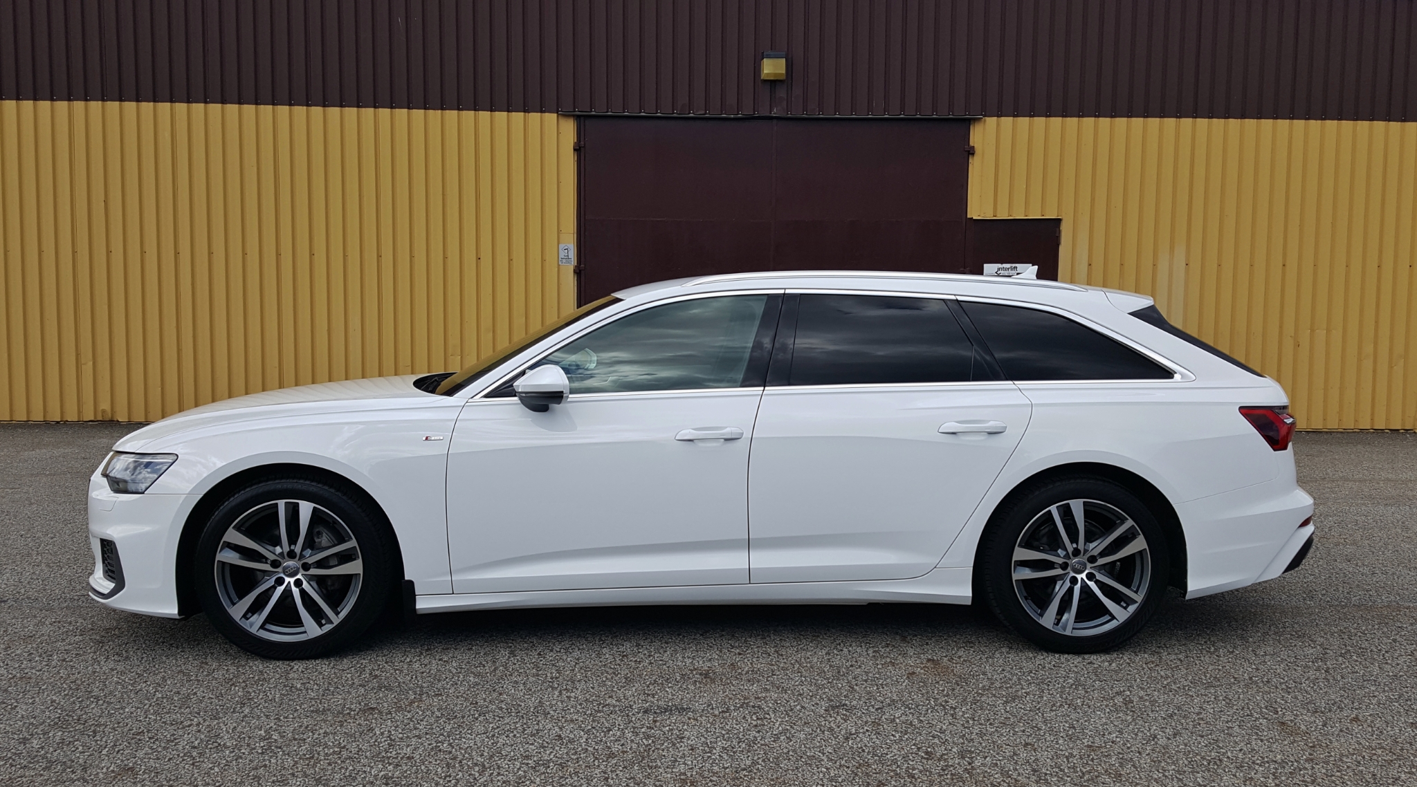 Audi A6 2020, bild 3/61