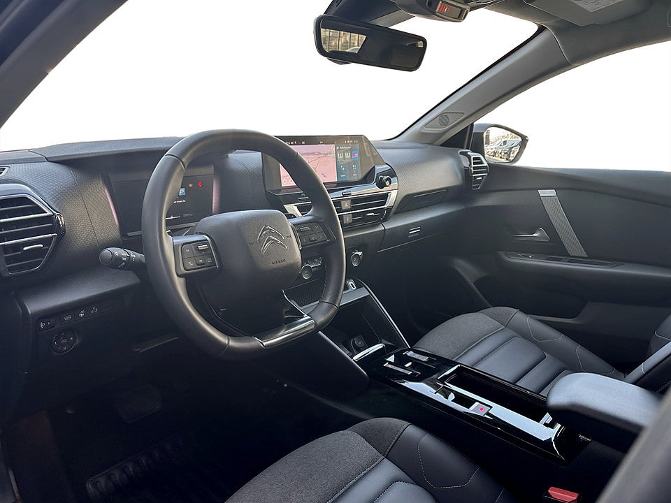 Bild på Citroën C4-X Shine 1.2 PT 130hk Aut B-KAMERA NAVI