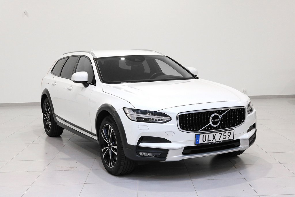 Volvo V90 Cross Country D4 AWD Inscription Pro / Vinterdäck 