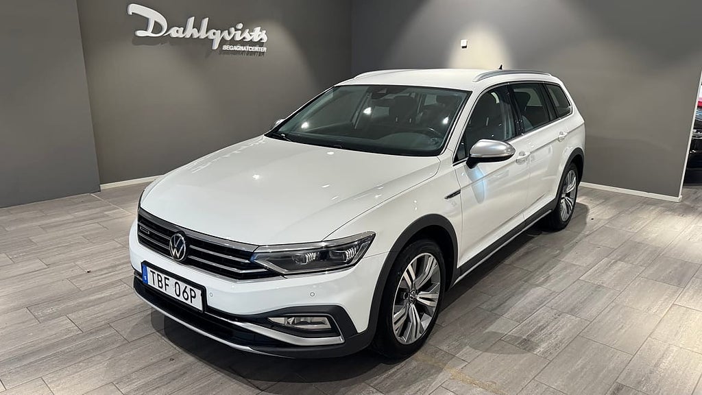 Volkswagen Passat Alltrack 200hk DSG | V-hjul Värmare Drag