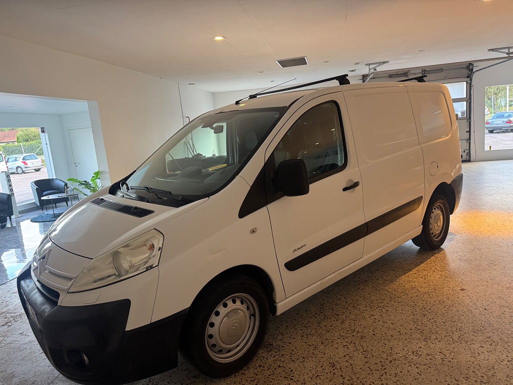 Citroën Jumpy 2.0hdi drag ny bes lågmil ny besiktad 