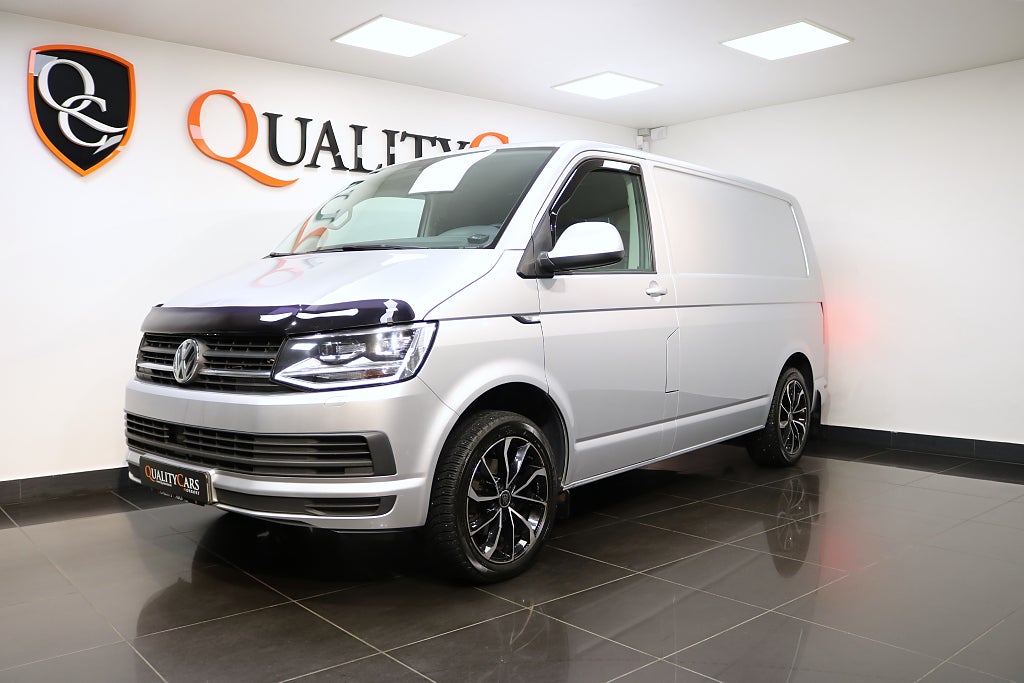 Volkswagen Transporter 2.0 TDI DSG / LED / Dubbelgolv / Drag 