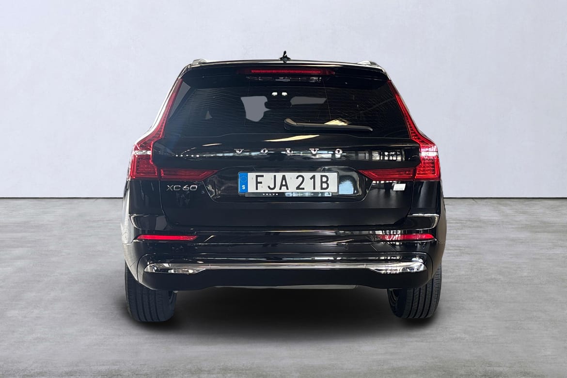 Volvo XC60 Recharge T6 Core Edition 2023, photo 5/10
