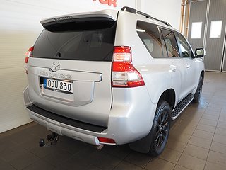 SUV Toyota Land Cruiser 8 av 24