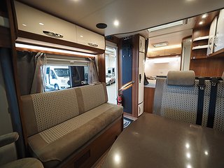 Husbil-halvintegrerad Hobby Optima De Luxe T65 HFL 10 av 18