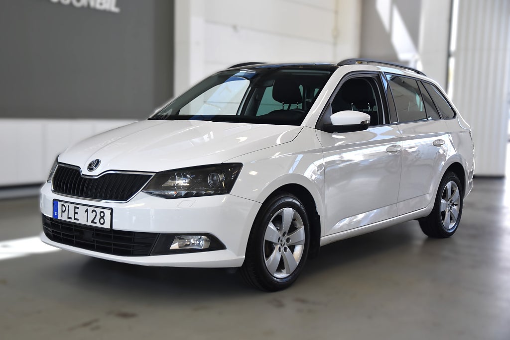 Skoda Fabia Kombi 1.2 TSI Style NYSERVAD PANORAMA DRAG P-SENSORER