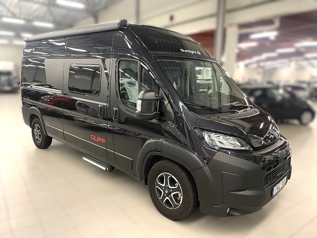 Sunlight Cliff 600 X Adventure, 4250 kg, 400 mil 