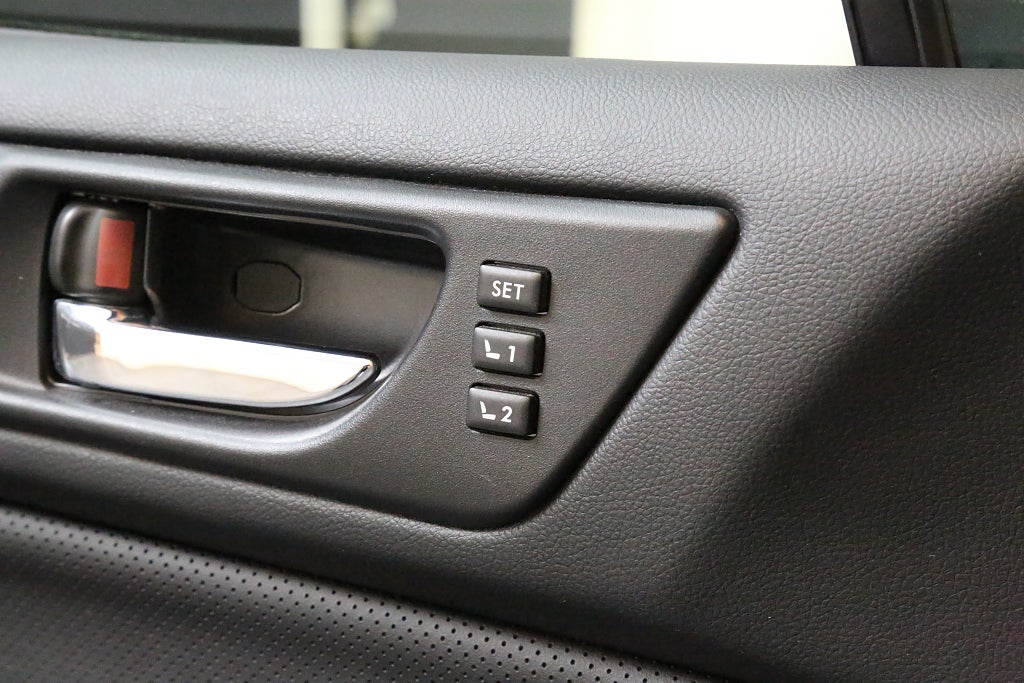 Subaru Outback 2,5i 175hk Summit AWD Taklucka H/K Skinn Drag 2019