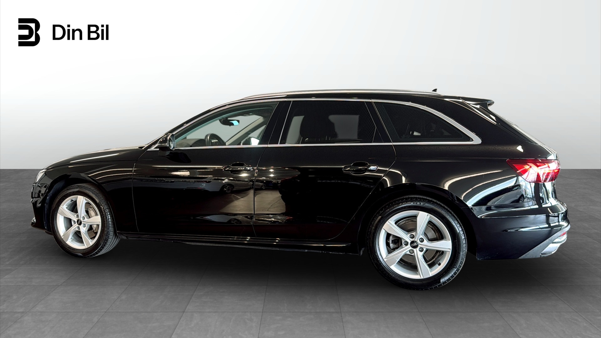 Audi A4 2023, bild 2/10