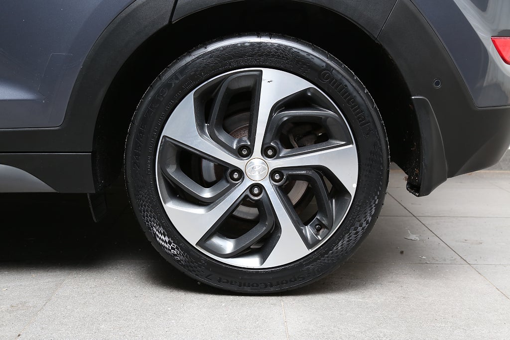 Hyundai Tucson 2,0 CRDi Premium AWD Aut Skinn Pano Dragkrok 2017