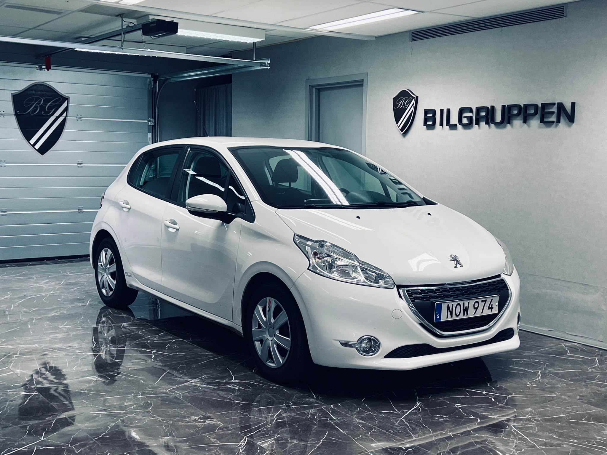 Peugeot 208 1.2 VTi 82hk 2014, bild 2/54
