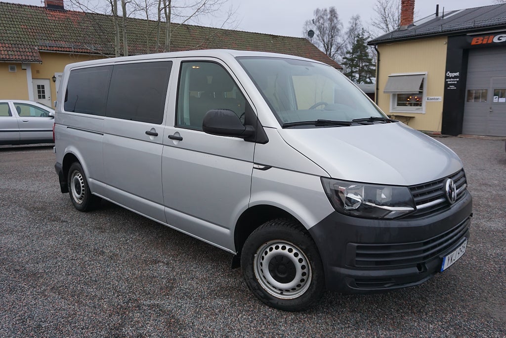Volkswagen Caravelle T30 2.0 TDI 9-Sits M-värmare