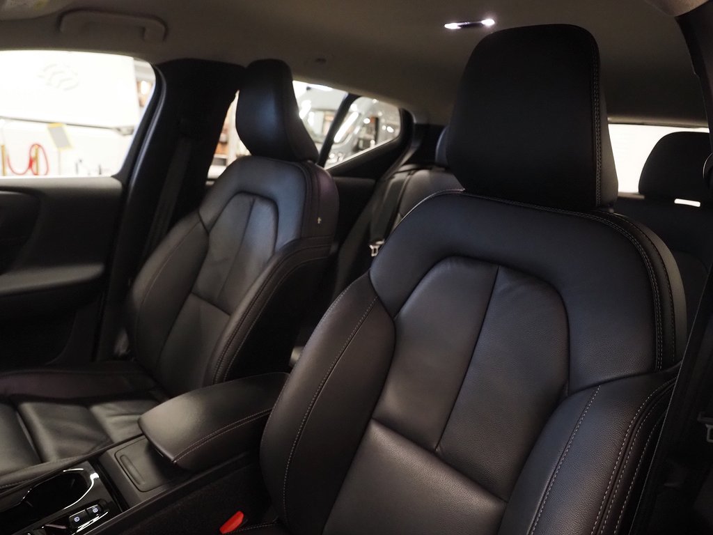 Volvo XC40 T2 122hk Geartronic Inscription | Navi | Kamera | 2022