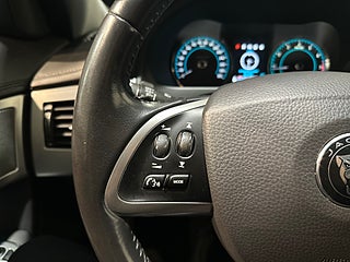 Jaguar XF 3.0 V6 AWD Taklucka Kamera GPS Meridian S/V-hjul