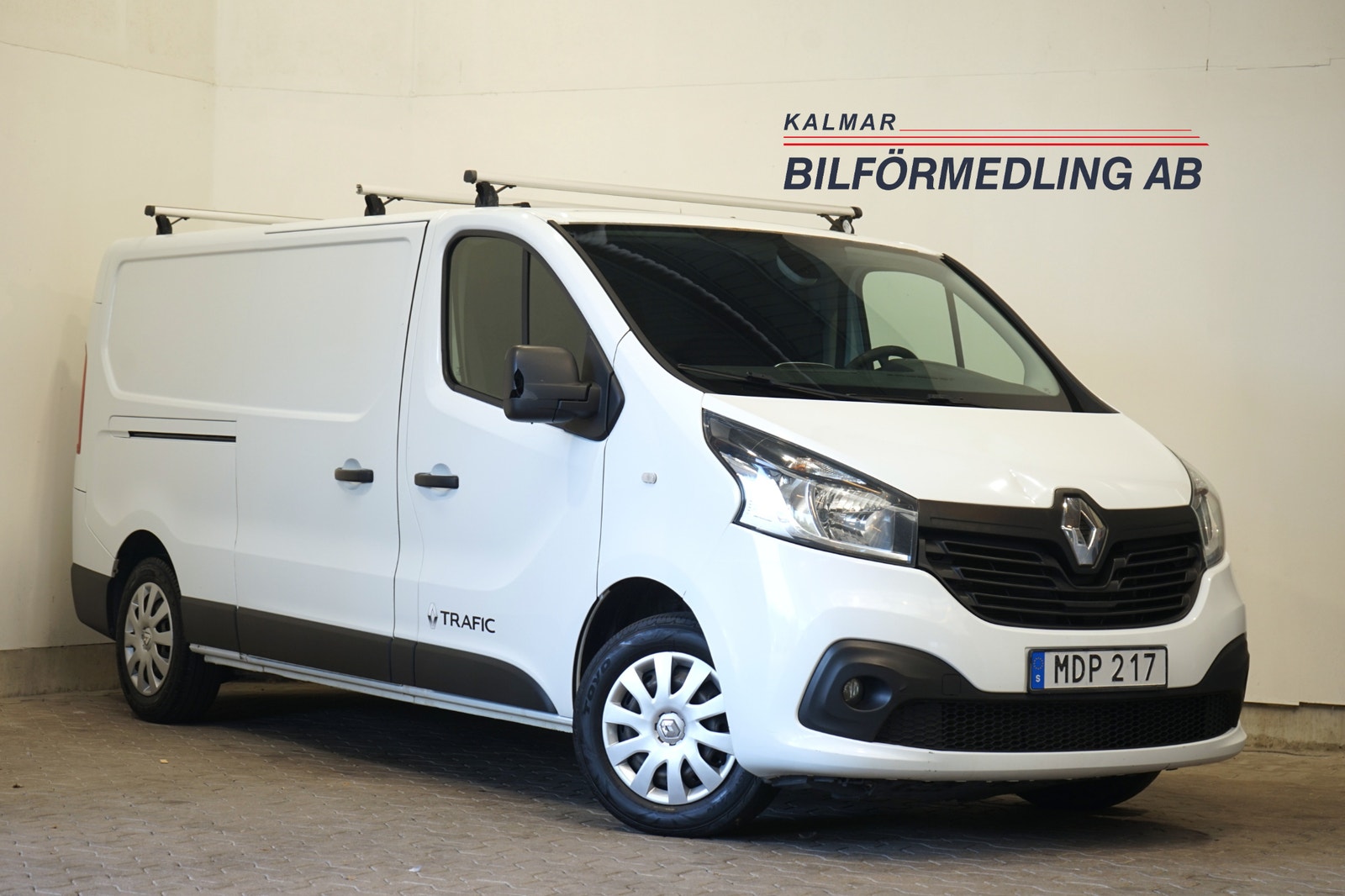 Renault Trafic Skåpbil 2.9t 1.6 dCi Värmare Dragkrok P-sensor 115hk
