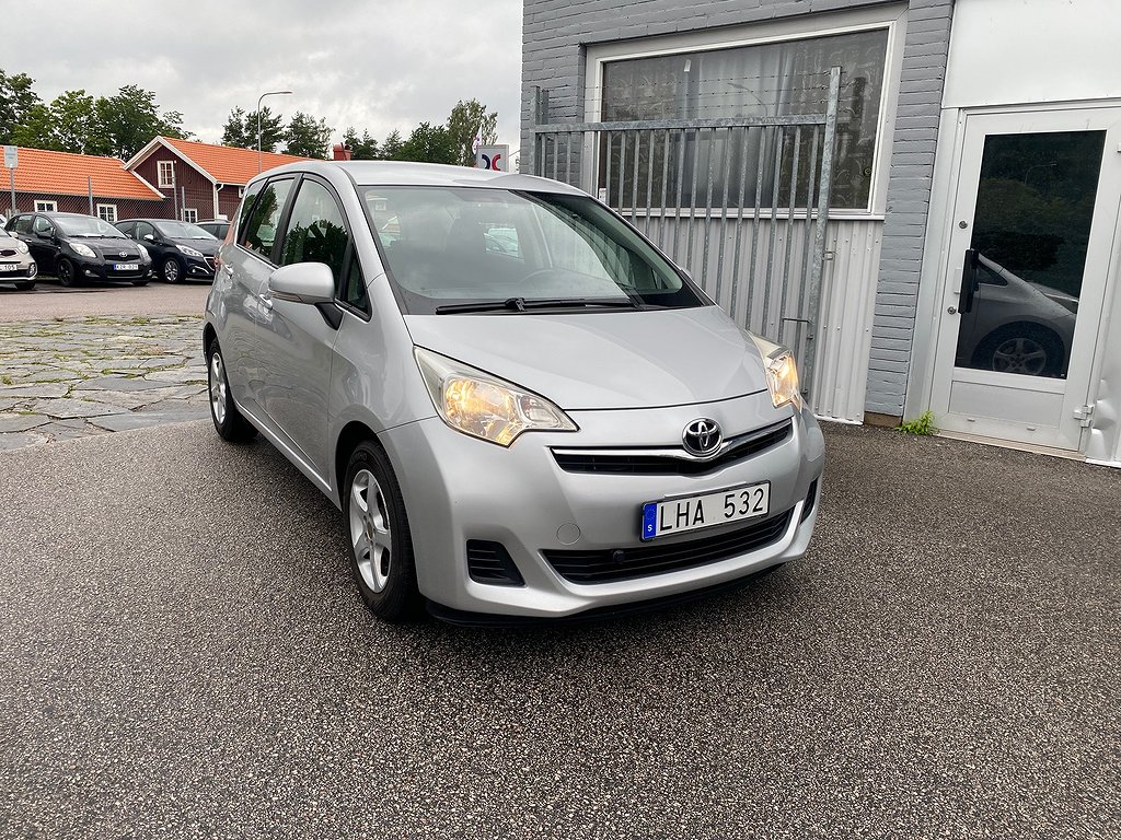 Toyota Verso-S 1.33 VVT-i 99HK / AUTOMAT / 12600Mil