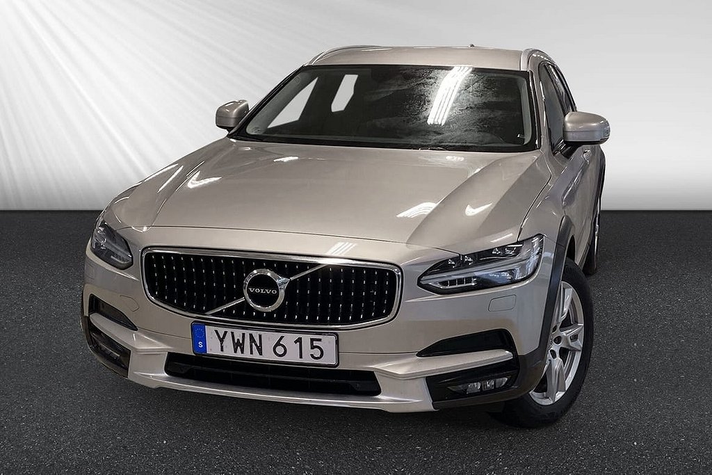 Volvo V90 Cross Country D4 AWD Pro Edt Drag VOC Värm B-Kam Nyserv FRI SERVICE 0%RÄNTA