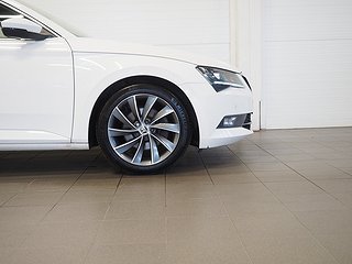 Kombi Skoda Superb 7 av 21