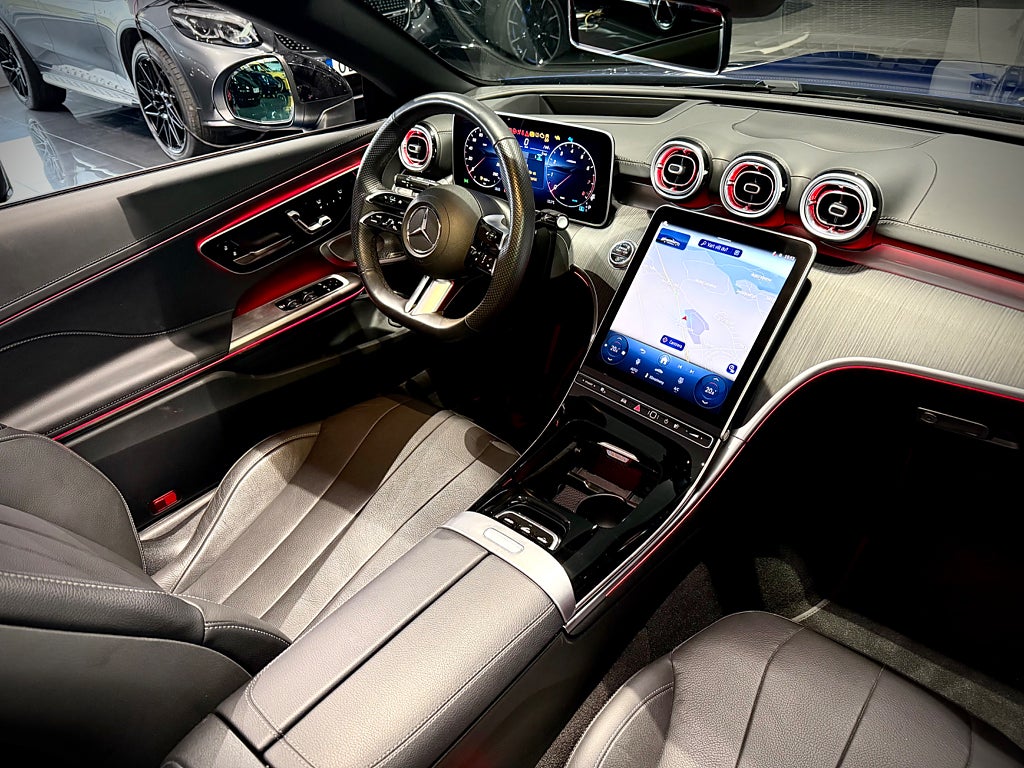 Mercedes-Benz CLE 300 4MATIC Cabriolet AMG Premium Plus Nightpackage - bild 4