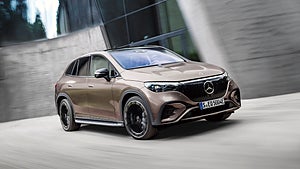 Nya Mercedes EQE suv har en räckvidd på upp emot 59 mil. Foto: Mercedes