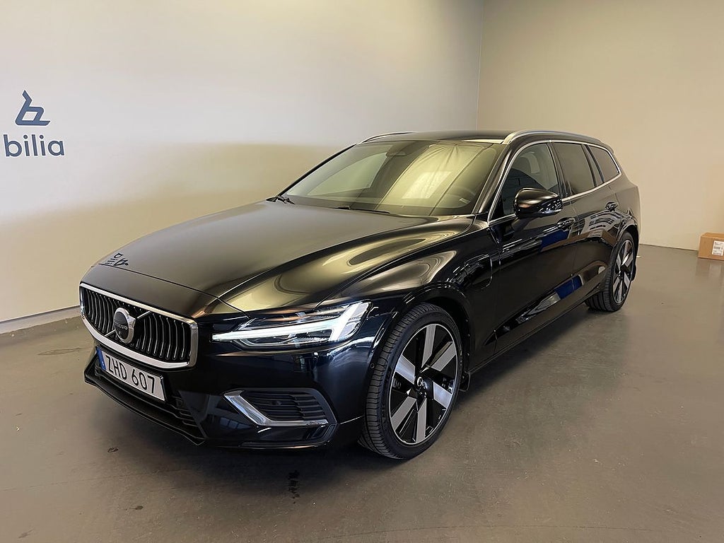 Volvo V60 Recharge T6 Core Edition