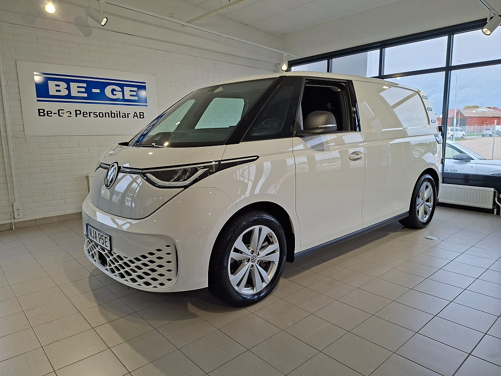 Volkswagen ID. Buzz Cargo 84 kWh Dragkrok | Demo 
