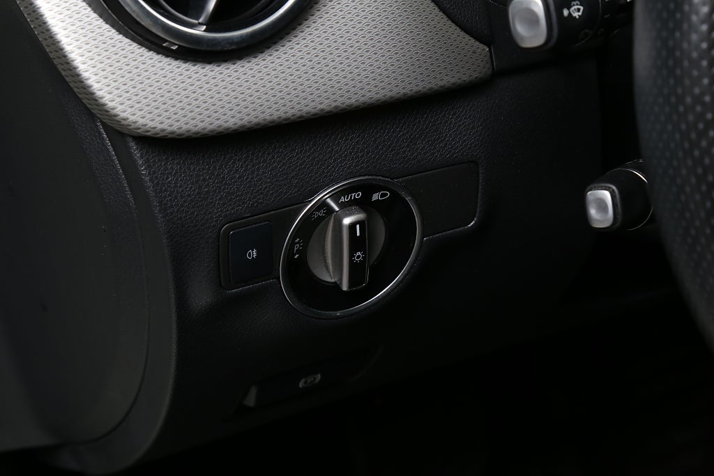 Mercedes-Benz B 180 d 7G-DCT Urban