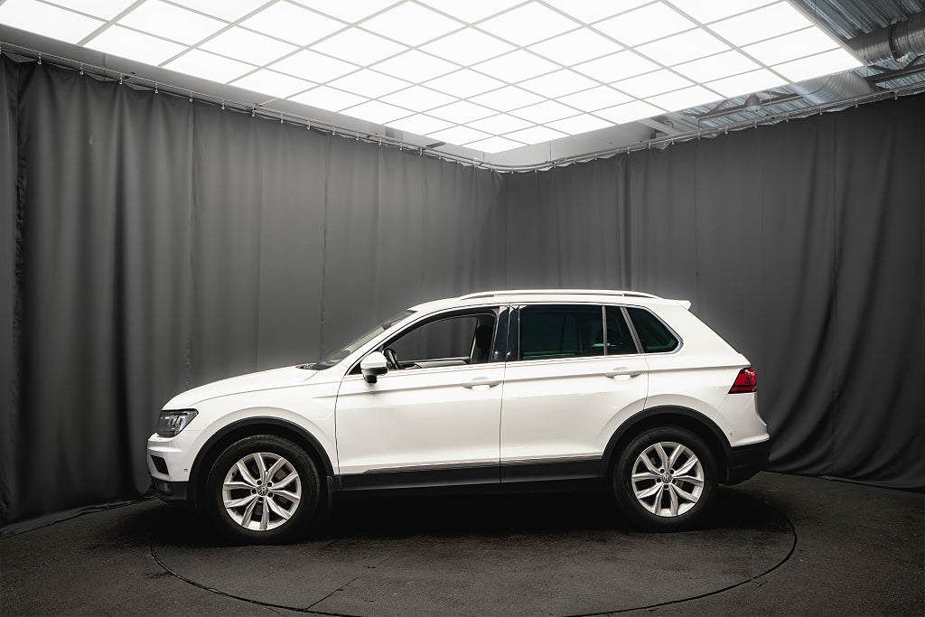 Volkswagen Tiguan 2.0 TSI 4Motion B-VÄRMARE DRAG KAMERA CARPLAY 190hk