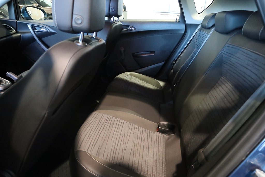 Opel Astra 1.4 Turbo ecoFLEX Enjoy Drag Blåtand Rattvärme 2015