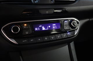 Halvkombi Hyundai i30 15 av 20