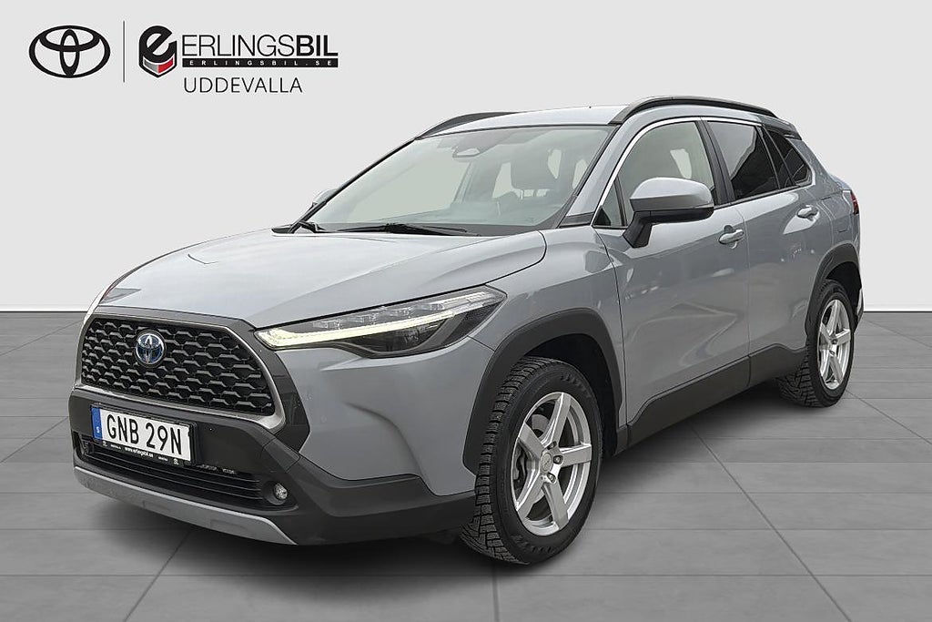 Toyota Corolla Cross 2.0 HYBRID AWD-i STYLE PLUSPAKET V-HJUL