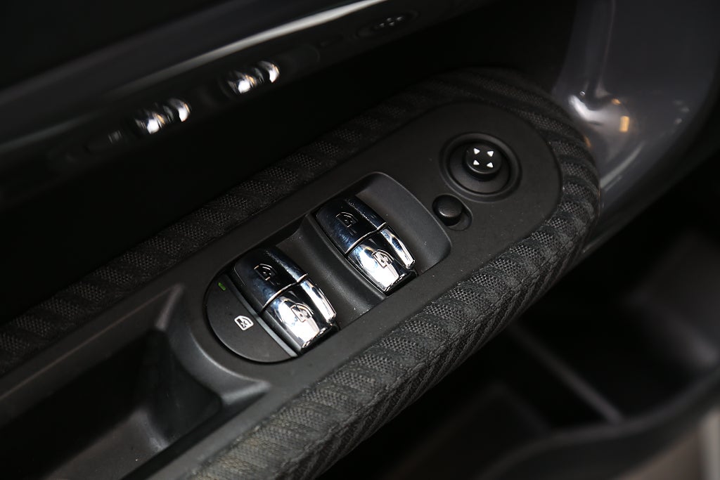 MINI Countryman Cooper SE ALL4 Salt II Aut Plug-In H/K Navi Kamera