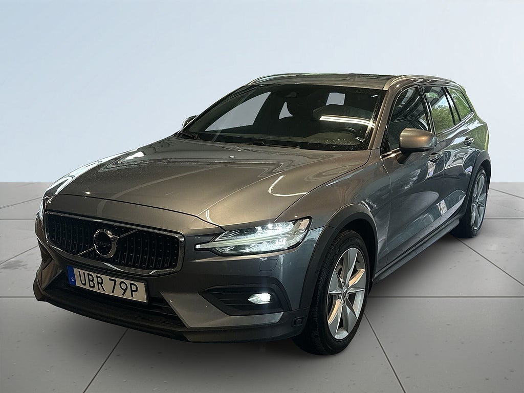 Volvo V60 Cross Country D4 AWD Geartronic Momentum S&V-Hjul/M&D-Värm/Dragkrok