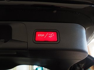 SUV Mercedes-Benz GLB 20 av 21