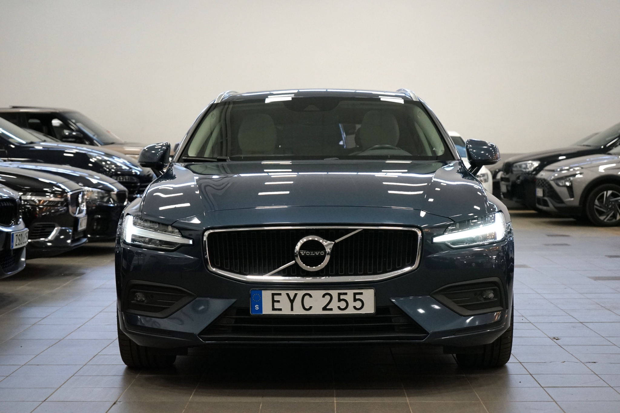 Volvo V60 D4 2019, bild 3/10