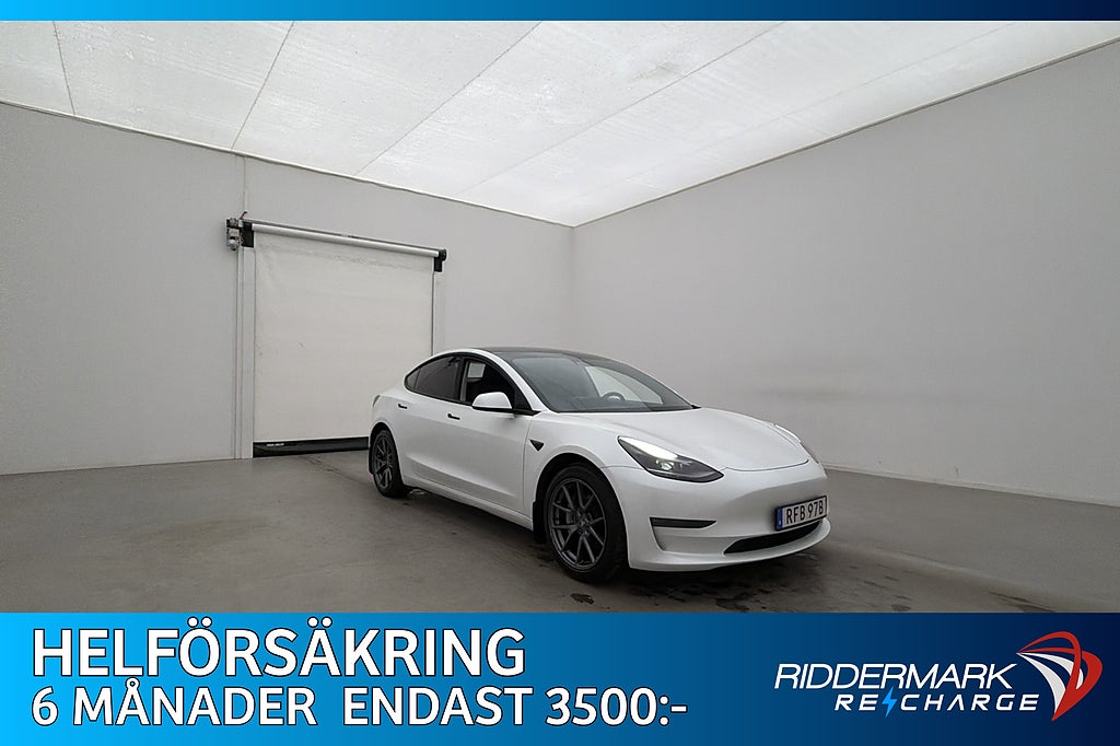 Tesla Model 3 Long Range AWD Pano Dragkrok AP Svensksåld