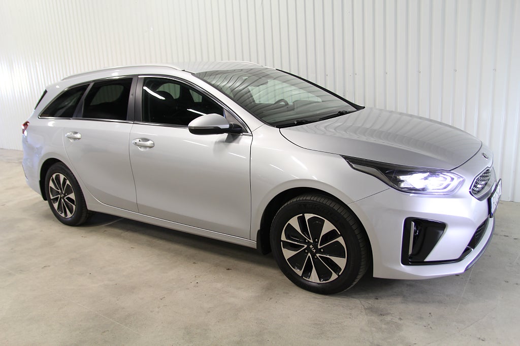 Kia Ceed Sportswagon Plug-in Hybrid ny ruta, full s-bok