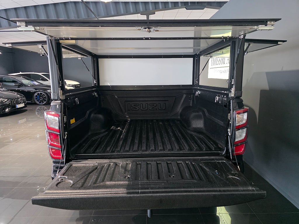 Isuzu D-Max XRX Double Cab CNG Låg skatt MetBox Hundkåpa - bild 4