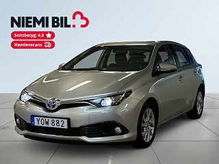 Toyota Auris Hybrid e-CVT Active Kamera Kamkedja Mvärm S/V-hjul – bild 1