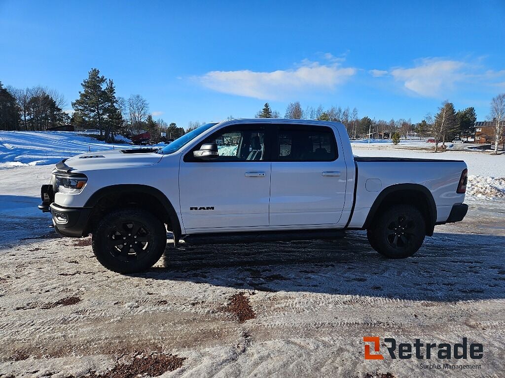 RAM 1500 Crew Cab Rebel 4x4 V8 Hemi 