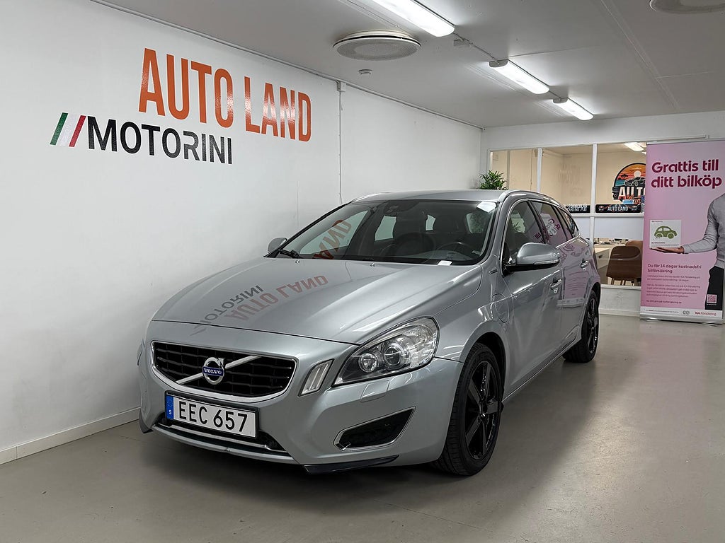 Volvo V60 D6 Plug-in Hybrid AWD Summum VOC Värm Skinn Drag 
