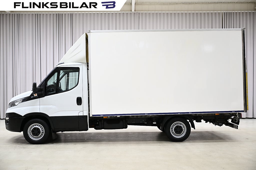 Iveco Daily 156HK Automat|Volymskåp|Bakgavellyft|Nykamrem|Leasebar