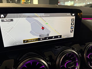 SUV Mercedes-Benz EQA 8 av 24