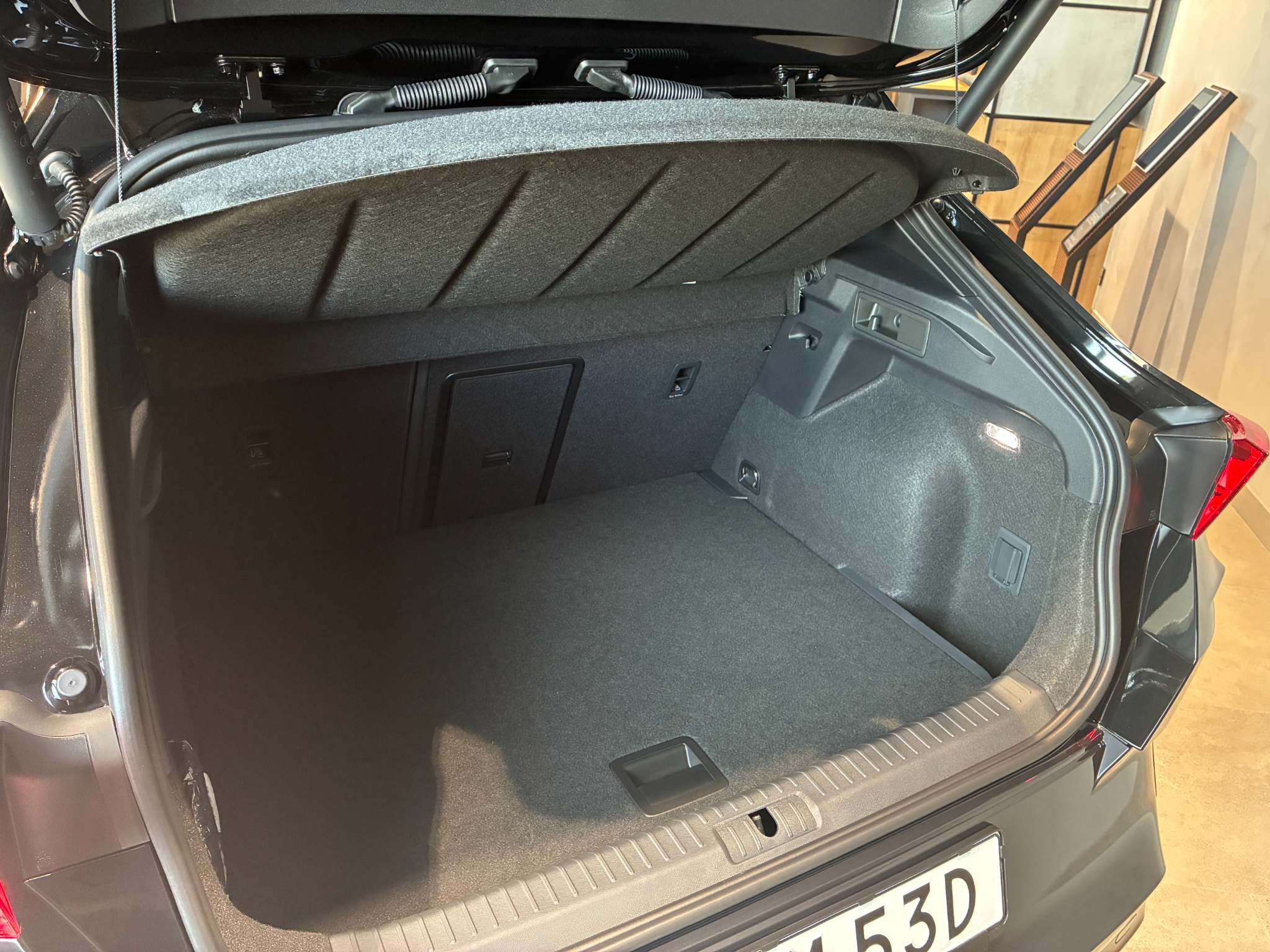 Cupra Formentor eTSI 150hk Tribe Edition 2026, bild 6/53