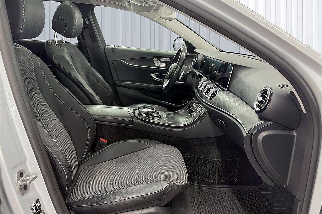 Mercedes-Benz E200 2020