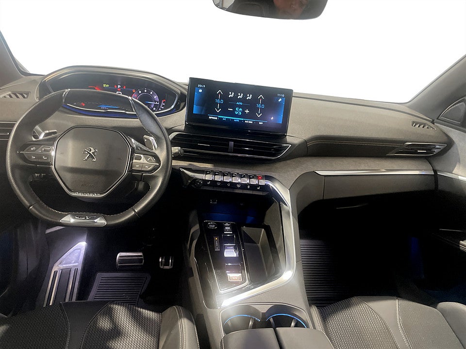 Bild på Peugeot 5008 GT 1.2 PT 130hk Aut 7-SITS B-KAMERA CARPLAY