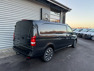 Transportbil - Skåp Mercedes-Benz Vito 13 av 22